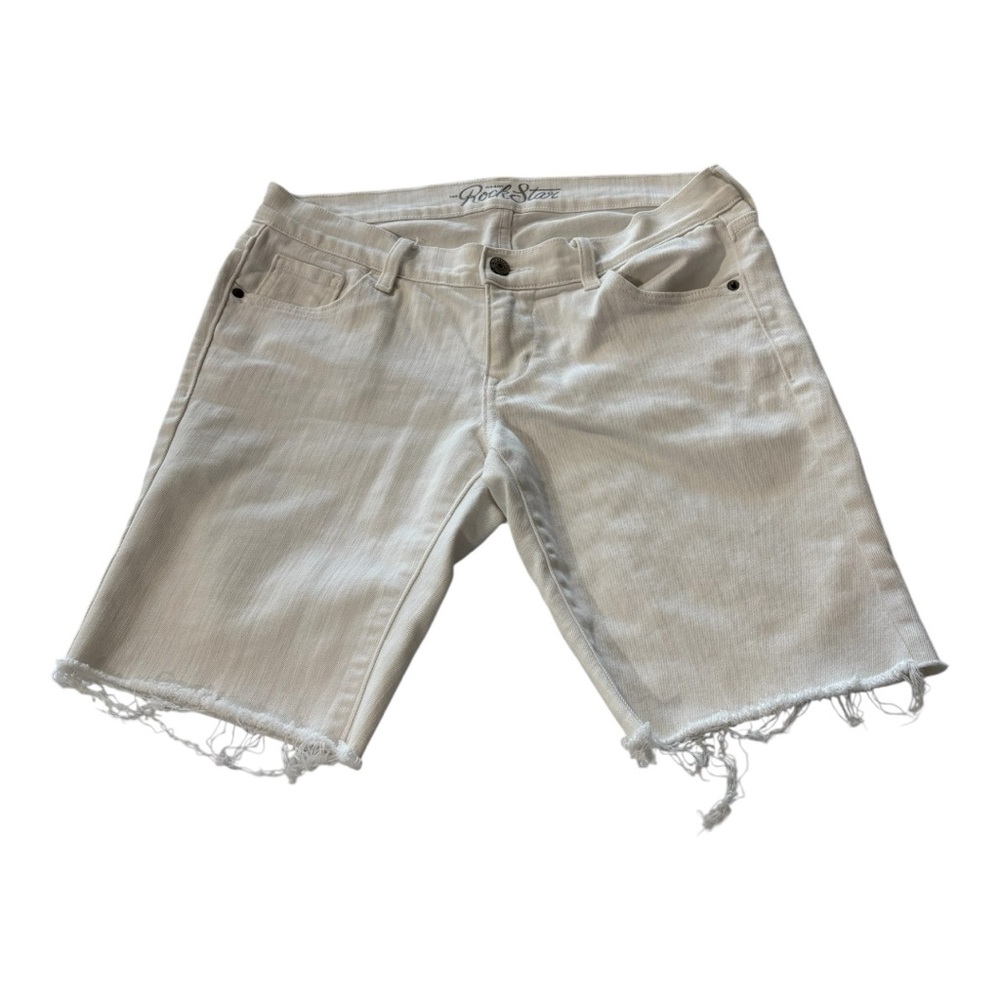 Rock Star-White Jean Shorts with Frayed Hem and Relaxed Fit